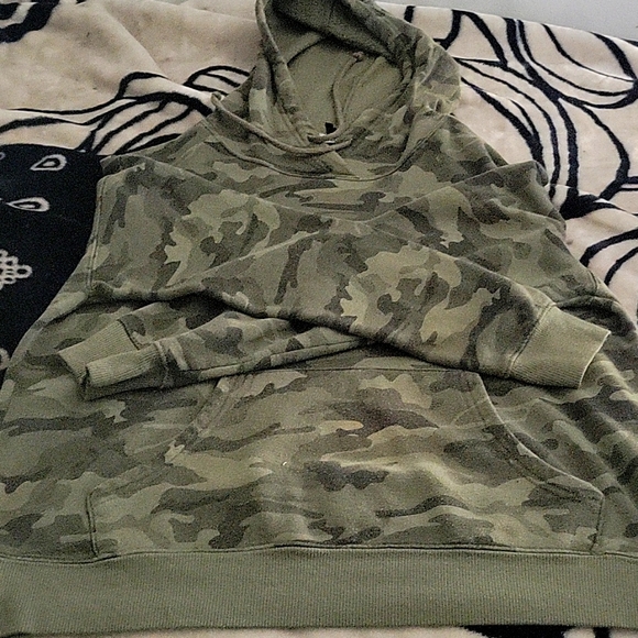 Goerge camo suit sweater and pants XL pants and large sweater matching set - Picture 6 of 11